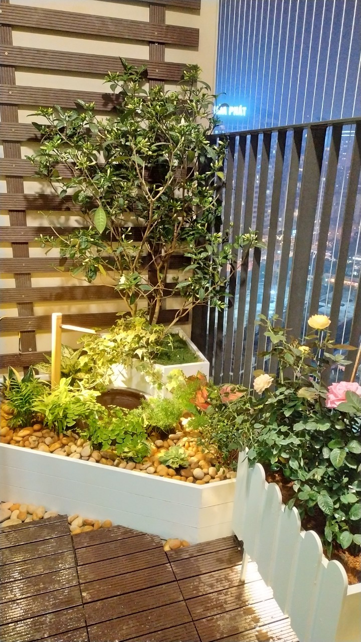 Ban công đẹp chung cư Dcapital