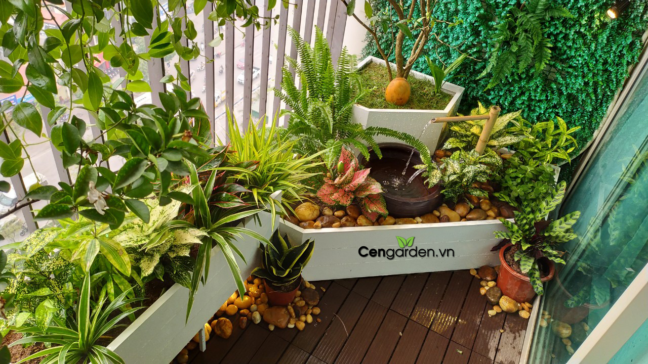 Ban công trang trí mảng tường giả