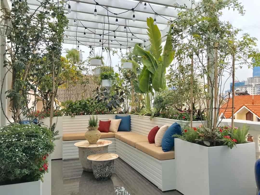 Thi công thiết kế ban công sân thượng